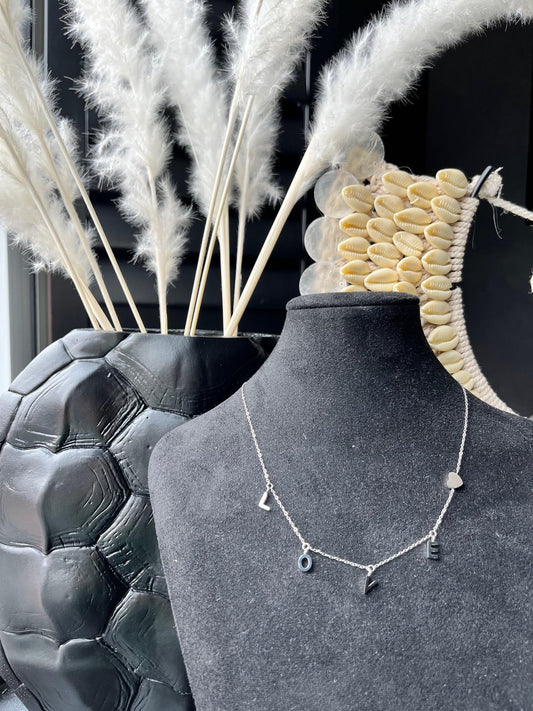 Ketting - L O V E